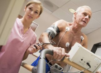 Τι να προσέξουν το καλοκαίρι όσοι έχουν πίεση, καρδιακή ανεπάρκεια, κολπική μαρμαρυγή