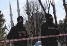 Τουρκία: Συλλήψεις για την κατάρρευση της πολυκατοικίας – 21 νεκροί