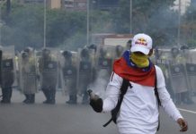 Βενεζουέλα: 40 νεκροί σε διαδηλώσεις κατά του Μαδούρο