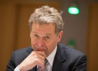 Π. Τόμσεν: Χρειάζεται ένα αξιόπιστο πακέτο ελάφρυνσης του ελληνικού χρέους