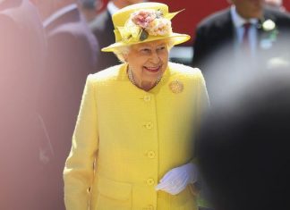 Γενέθλια και Πάσχα γιόρτασε η βασίλισσα Ελισάβετ