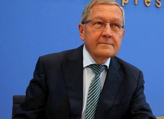 Ρέγκλινγκ: Ελάφρυνση του Ελληνικού χρέους εάν συνεχιστούν οι μεταρρυθμίσεις