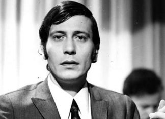 Πέθανε ο τραγουδιστής Γιάννης Καλατζής (Video)