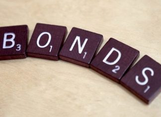 Κάτω από 3% το spread του ελληνικού 10ετούς ομολόγου, πτώση για το Ευρώ