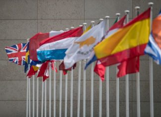 Brexit: Σε 14 μήνες η Βρετανία εγκαταλείπει την ΕΕ, ή μπορεί και όχι