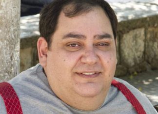 Πέθανε σε ηλικία 36 ετών ο ηθοποιός Βαγγέλης Ρωμνιός