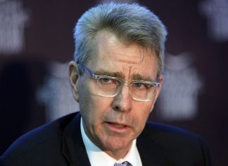 Αμερικανός πρέσβης: Συγχαρητήρια σε Τσίπρα για την επιτυχημένη επίσκεψη στη Β. Μακεδονία