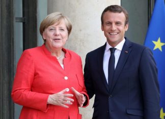 Η Μέρκελ απαντά στον Μακρόν για τη μεταρρύθμιση της ευρωζώνης