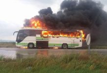 Θεσσαλονίκη: Φωτιά σε σχολικό λεωφορείο έξω από τη Θέρμη