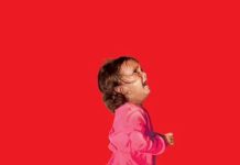 Το κοριτσάκι στο εξώφυλλο του Time δεν χωρίστηκε από τη μητέρα του