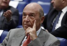 Τελέστηκε η κηδεία του Κώστα Σημίτη