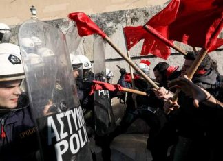 Επεισόδια στο Καβούρι μεταξύ ΜΑΤ – φοιτητών