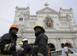 Εκρήξεις και πυροβολισμοί στη Σρι Λάνκα