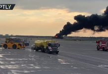 Μόσχα: Πιλότος και επιβάτες λένε πως το αεροσκάφος χτυπήθηκε από κεραυνό – 41 νεκροί (video)