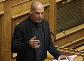 Βαρουφάκης: Το έλλειμμα θα φθάσει στο 15%