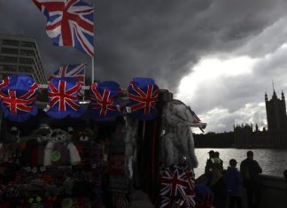 Brexit: Αναπόφευκτο το διαζύγιο από την Ευρώπη – Ήττα για τους «remainers»