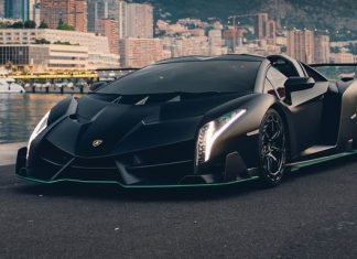 Μια από τις 9 Lamborghini Veneno Roadster θα πουληθεί στο Παρίσι
