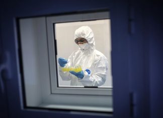 “Τέλη Σεπτεμβρίου το 2o κύμα κορονοϊού στην Ελλάδα”