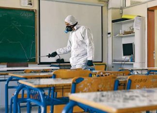 Από 6 Μαΐου επιστρέφουν οι καθηγητές σε γυμνάσια και λύκεια