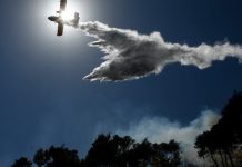 Υπό μερικό έλεγχο η φωτιά στον Βύρωνα – Κυκλοφοριακές ρυθμίσεις στον Καρέα