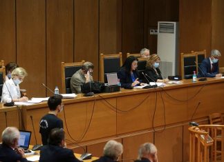 Δίκη Χρυσής Αυγής: «Εγκληματική οργάνωση με ναζιστική ιδεολογία» είπε η εισαγγελέας