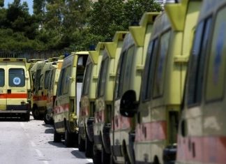 Κοζάνη: Τροχαίο με λεωφορείο που μετέφερε εργαζόμενους της ΔΕΗ – Έπαθε ανακοπή ο οδηγός