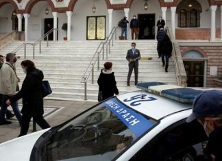 Σύλληψη δύο ανδρών, εκ των οποίων ένας λιμενικός, για ναρκωτικά