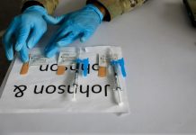 Η Johnson & Johnson ενδέχεται να μην παραδώσει στην ΕΕ 55 εκατ. δόσεις του εμβολίου