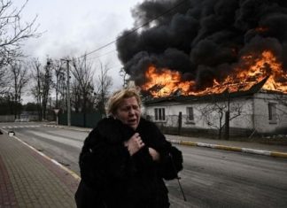 Τουλάχιστον 24 νεκροί σε ουκρανικό πλήγμα με drone κατά της Χερσώνας