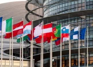 ΕΕ: Απόφαση για επ’ αόριστον πάγωμα ρωσικών περιουσιακών στοιχείων ύψους 210 δισ. ευρώ