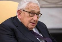 Πέθανε ο Χένρι Κίσινγκερ, ο κορυφαίος βετεράνος διπλωμάτης των ΗΠΑ