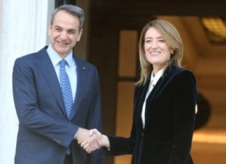 Μητσοτάκης: Είμαστε ισχυρότεροι όταν είμαστε ενωμένοι