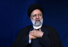 Οι Ιρανοί αποτίουν φόρο τιμής στον πρόεδρο Εμπραχίμ Ραϊσί