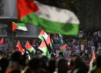 ΗΠΑ: Απαγόρευση εισόδου σε πολίτες ακόμη 7 χωρών και σε Παλαιστίνιους