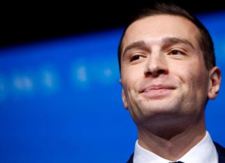 Γαλλία: Δημοσκόπηση δείχνει πως ο Μπαρντελά θα κέρδιζε τις προεδρικές εκλογές