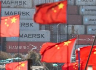 Η Κίνα ζήτησε «να τερματιστούν» οι εμπορικοί πόλεμοι