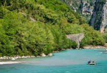 Ελληνική ιθαγένεια στον άνδρα που κινδύνευσε για να σώσει τα δύο παιδιά στα νερά του ποταμού Άραχθου