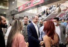 Στη Θεσσαλονίκη για την παρέλαση Μητσοτάκης και Δένδιας