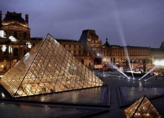 Εκατοντάδες βιβλία υπέστησαν ζημιές λόγω διαρροής νερού στο Μουσείο του Λούβρου