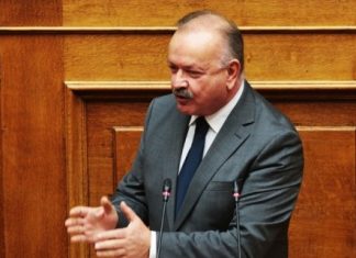 Το τελευταίο αντίο στον πρώην υπουργό Δημήτρη Σταμάτη