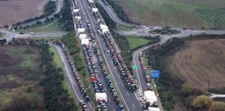 Πολύ δύσκολη η κυκλοφορία των οχημάτων στον άξονα Λαμίας-Αθήνας